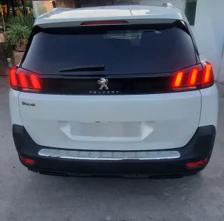 Peugeot 5008 2019