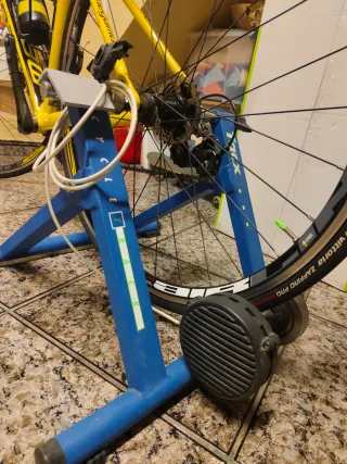 Rodillo Tacx para entrenamiento de ciclismo