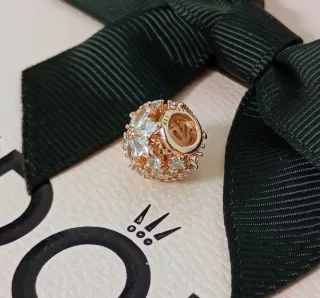 Charm Flor Circonitas Oro Rosa