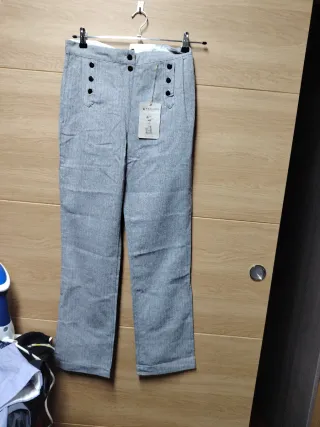 Pantalón gris de vestir nuevo