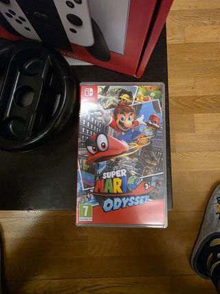 Nintendo Switch OLED Bianca + Accessori