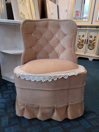 Poltroncina bassa vintage