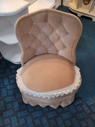 Poltroncina bassa vintage