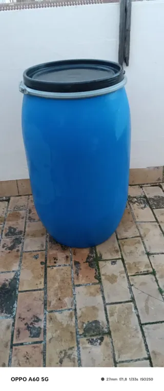Bidón azul 200L plástico cierre hermético