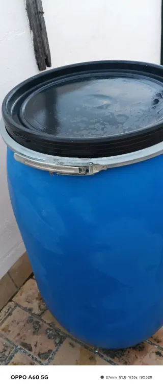 Bidón azul 200L plástico cierre hermético