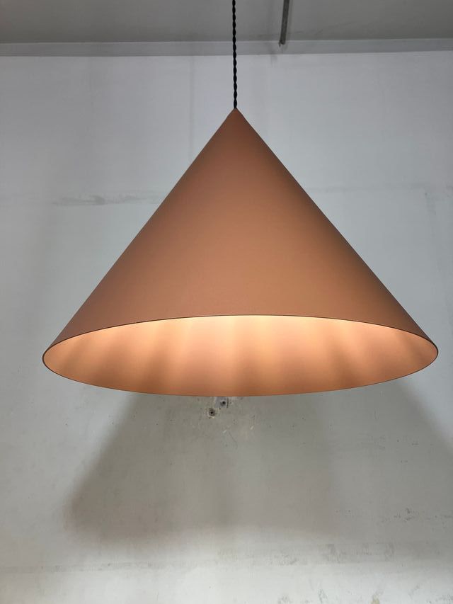 Lampadario conico metallo marrone