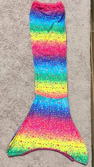 Traje de sirena arcoíris niña 130cm sin marca