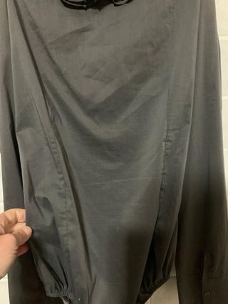 Camicia body nera elegante con rouches Lumina