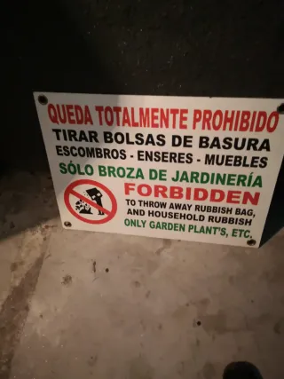 Letrero metálico para comunidades es grande