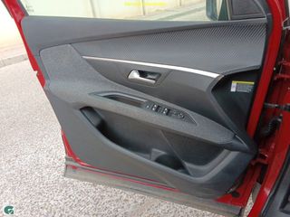 Peugeot 3008 BlueHDI 130 S&S Active EAT8 96 kW (130 CV)