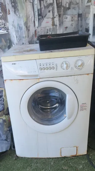 Lavadora tiene un poco de oxido