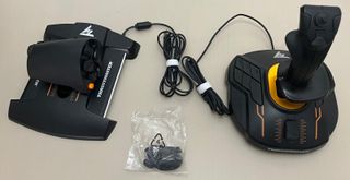 Throttle e joystick Hotas Thrustmaster T16000M