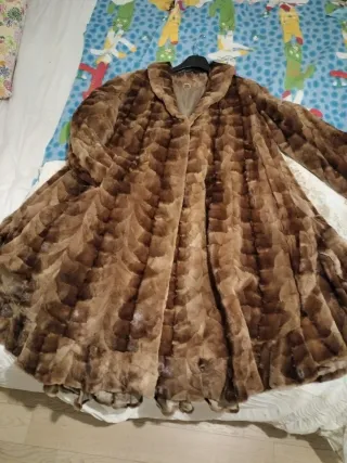 Pelliccia donna color miele