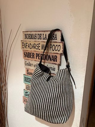 Bolso Parfois Rayas Blanco y Negro