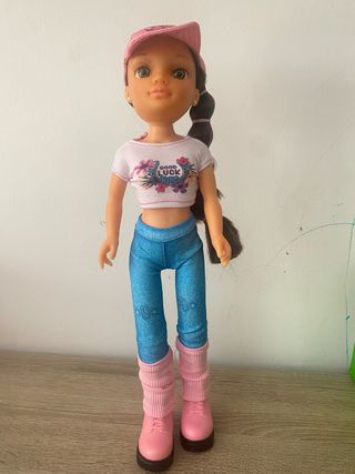 Muñeca Nancy con gorra y ropa