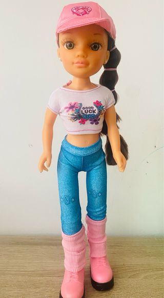 Muñeca Nancy con gorra y ropa