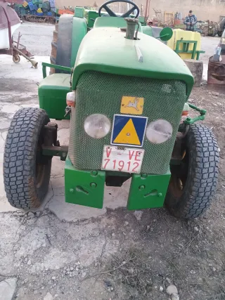 Tractor John Deere 515