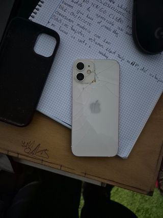iPhone 12 mini Plata