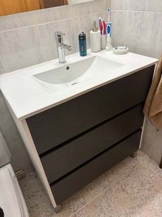 Mueble de baño+espejo y aplique de luz