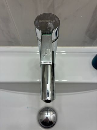 Mueble de baño+espejo y aplique de luz