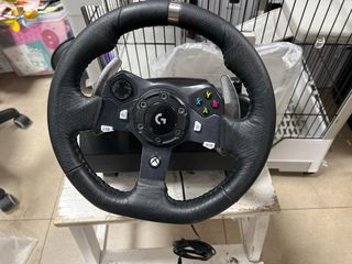 Volante Logitech G923 TRUEFORCE Xbox/PC