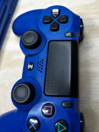 PS4 + Mando + 4 Juegazos