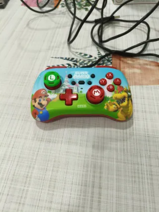 Mando Hori USB Nintendo Switch Super Mario