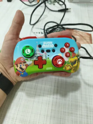 Mando Hori USB Nintendo Switch Super Mario