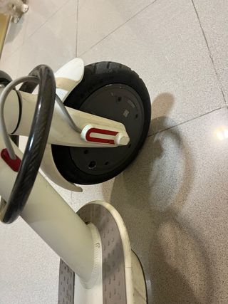 Patinete Eléctrico Xiaomi Scooter Blanco + Casco