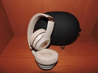 Beats Solo3 Wireless Beige