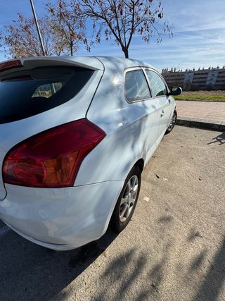 KIA ProCeed 2011 194.600km