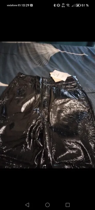 Pantalón polipiel negro