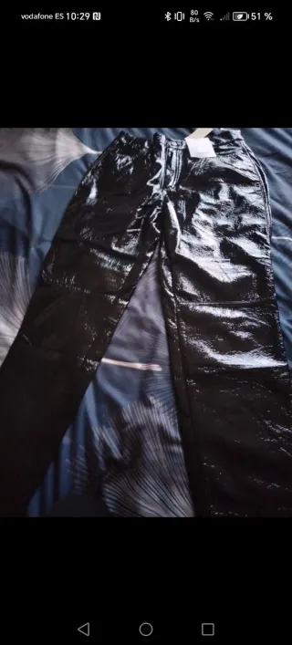 Pantalón polipiel negro