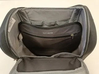 Maleta de viaje pequeña negra