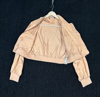 Chaqueta bomber Zara rosa coral oversize
