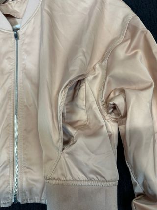 Chaqueta bomber Zara rosa coral oversize