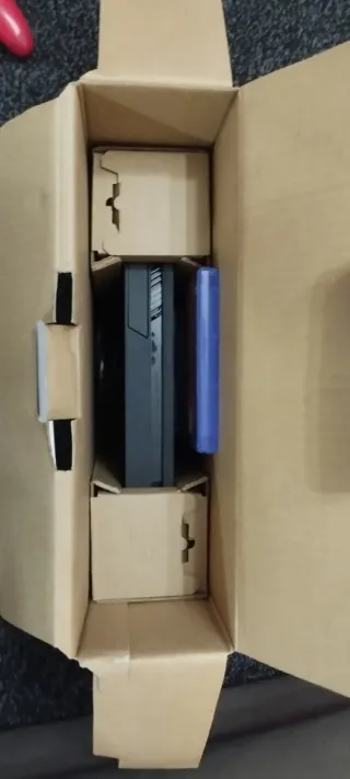 PS4 1TB + 2 mandos dualshock 4 y 2 juegos del fifa