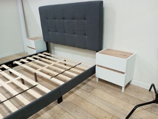 Liquidación: Cama matrimonio + cabecero 135x150cm