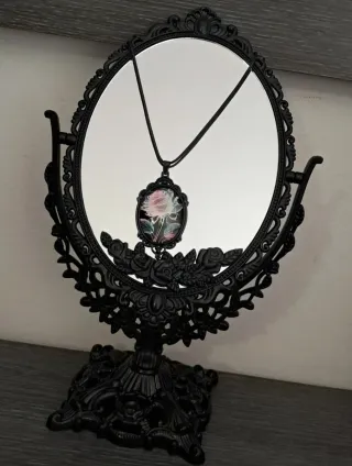 Collar Rosa Encantada