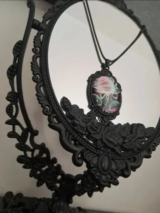 Collar Rosa Encantada