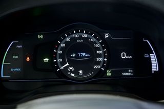 Hyundai IONIQ   1.6 GDI HEV Tecno DCT