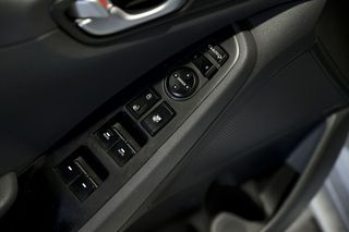 Hyundai IONIQ   1.6 GDI HEV Tecno DCT