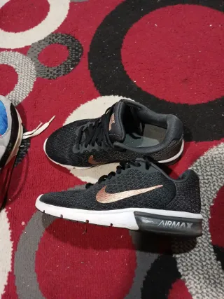 Zapatillas Nike Air Max 38 Negro/Dorado