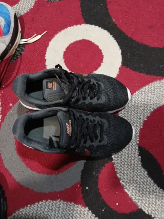 Zapatillas Nike Air Max 38 Negro/Dorado