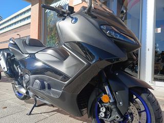 Yamaha T-MAX 560