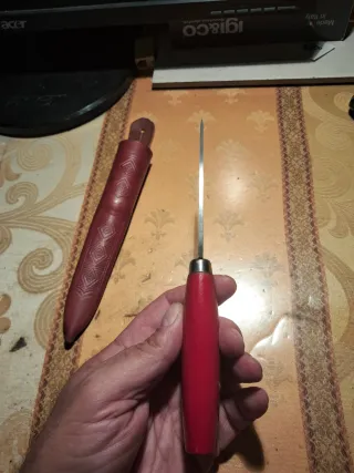 Coltello vintage nuovo con fodero