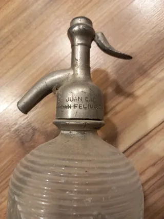 Sifón antiguo San Feliu de Codinas para Jesus B.