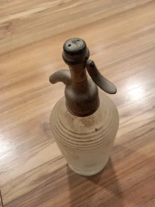 Sifón antiguo San Feliu de Codinas para Jesus B.