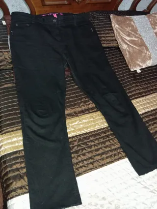 Vaqueros negros mujer