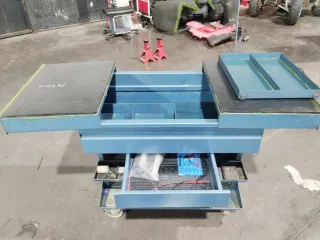 Carro de herramientas azul